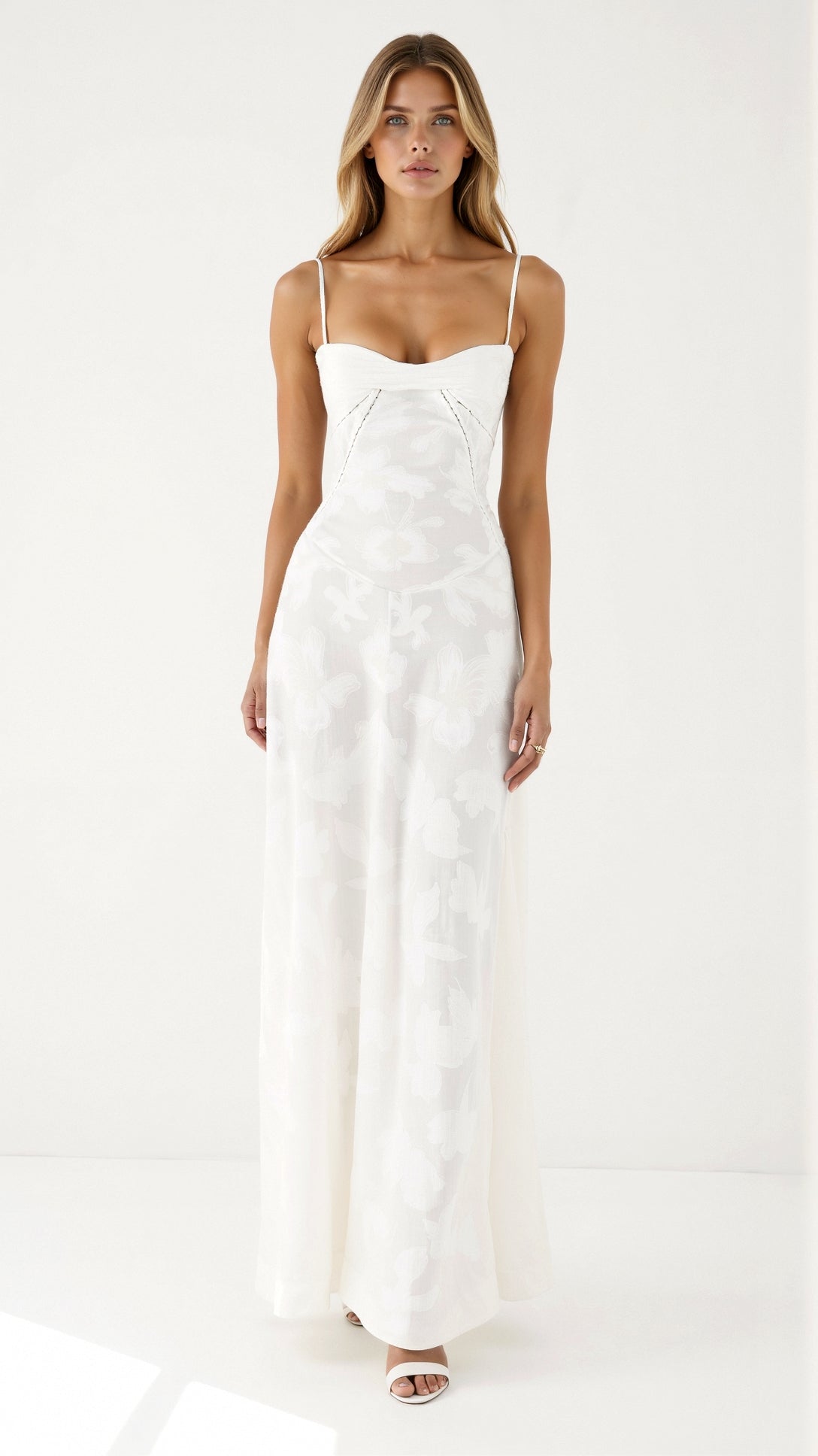 Amelisse – Elegant Dress With Back Lace-Up